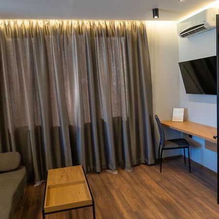 Family Hotel Pak Tam Карлово Экстерьер фото